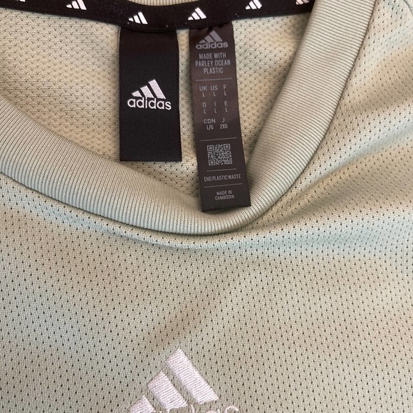 Adidas Sportwear T-shirt Men Sz L slightly used - Picture 5 of 8